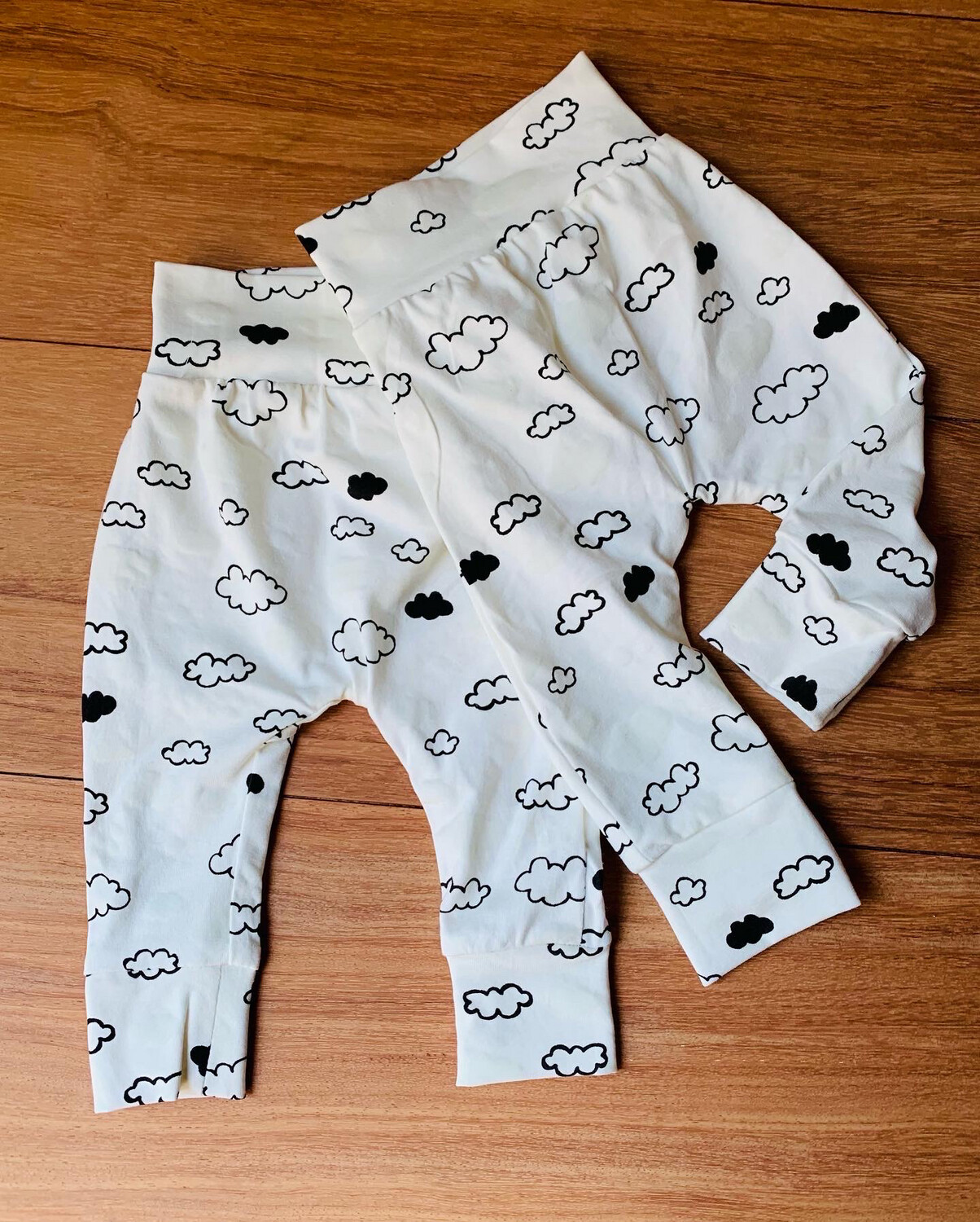Babybroekje Wolk TOVERSTOF Maat 56