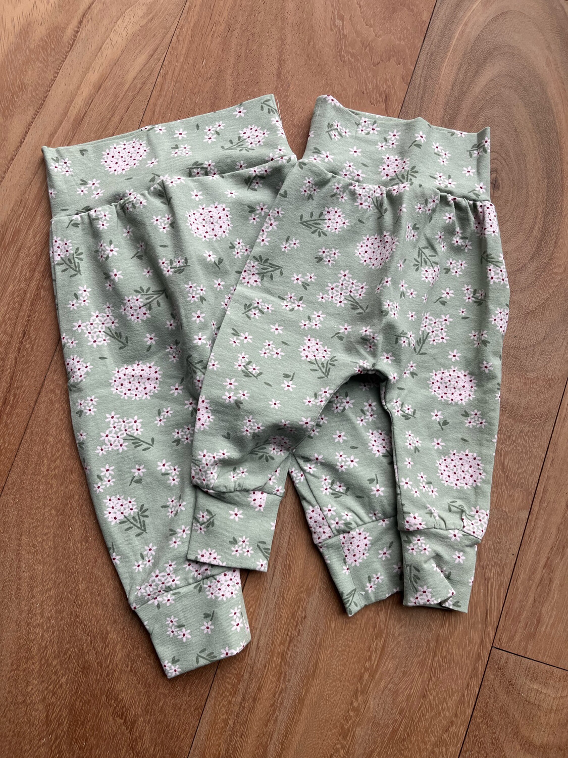 Babybroekje Green Flower 62