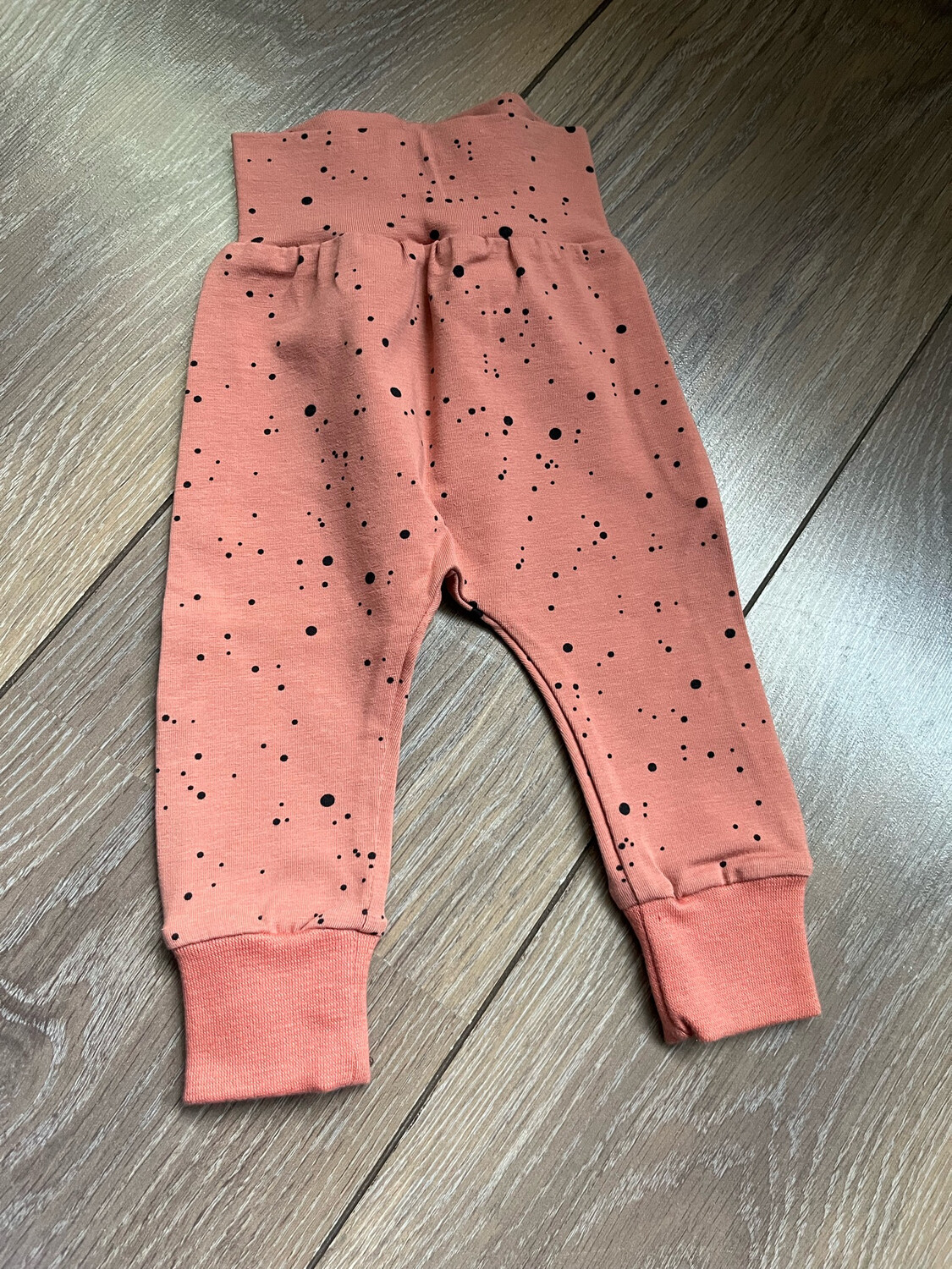 Babybroekje Koraal 62