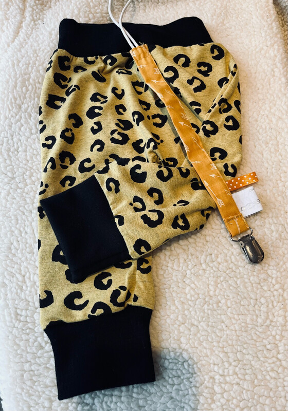 Babyset ?? Broek 68 & Spenenkoord