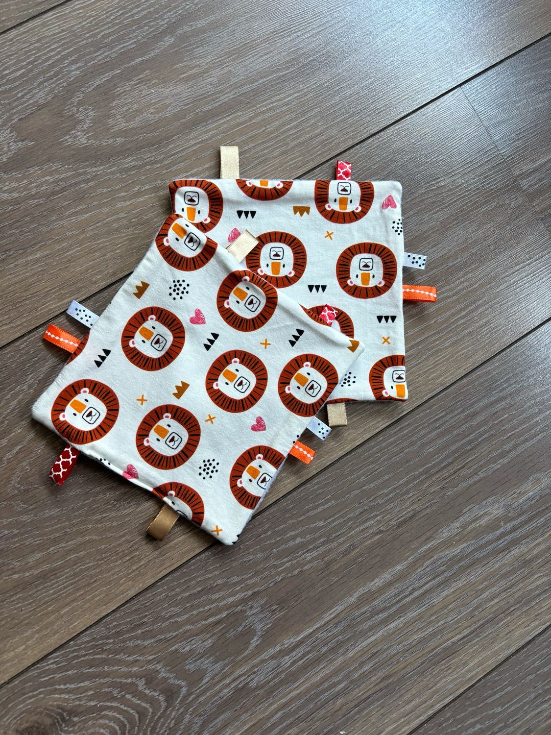Knuffeldoekje leeuw ?