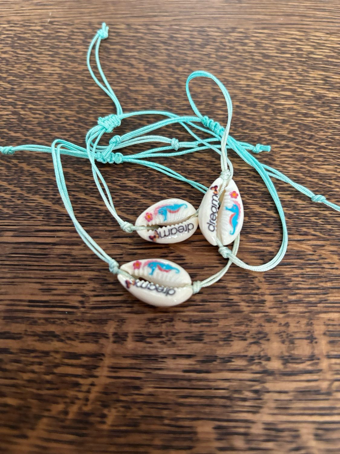 Armband kauri schelp blauw