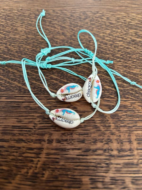 Armband kauri schelp blauw