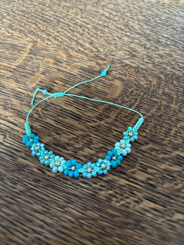 Armband bloem blauw
