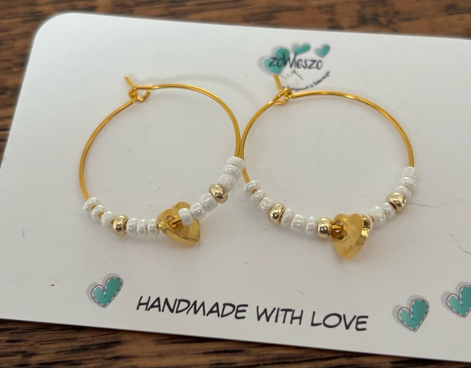 Oorbelletjes wit love