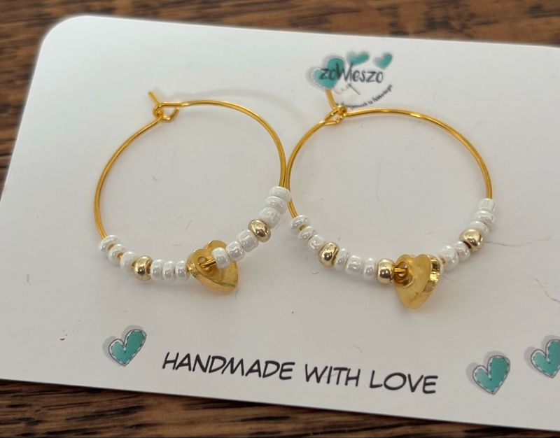 Oorbelletjes wit love