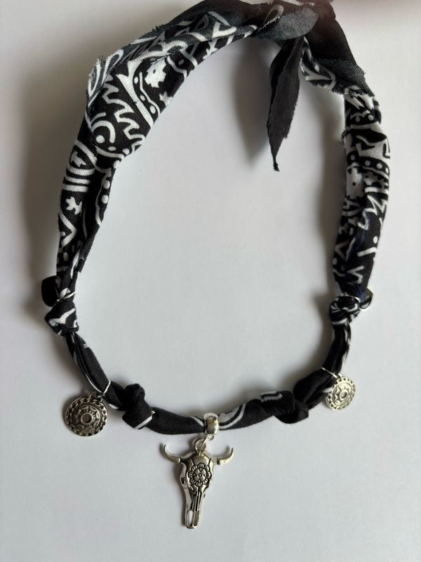 Bandana ketting zwart