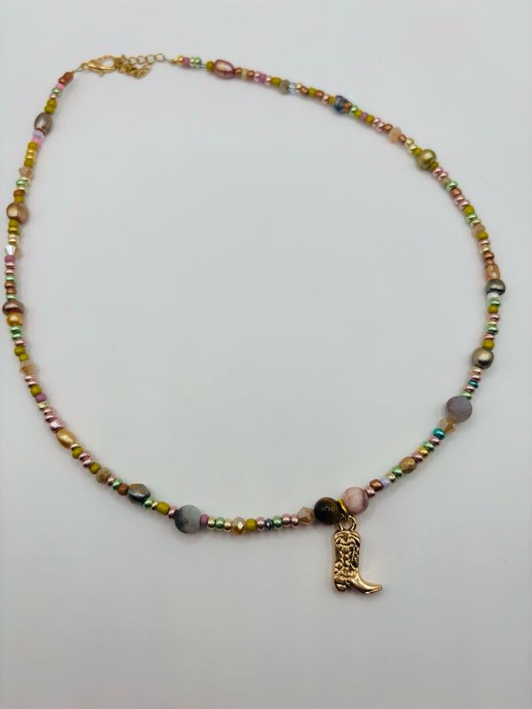 Ketting cowgirl ?
