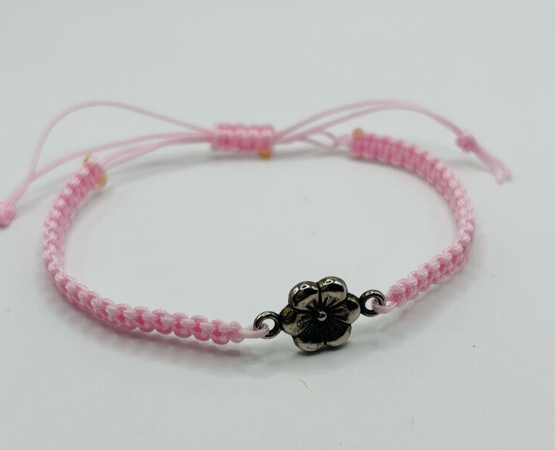Macramé Armbandje Roze ?