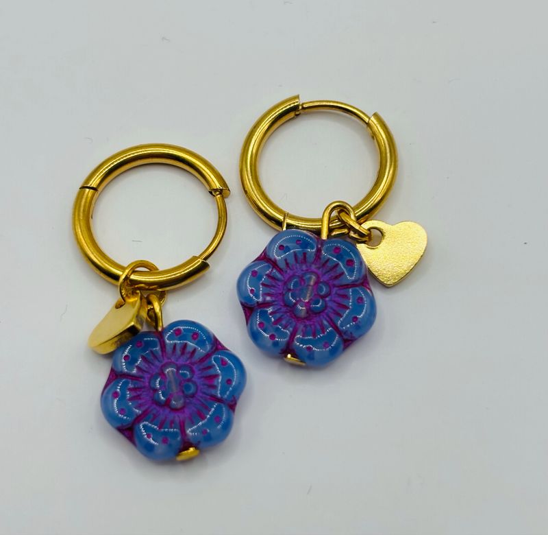 Oorbellen purple flower