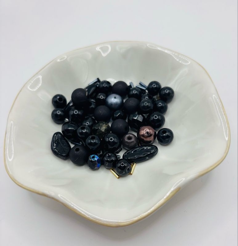 Glaskralen mix zwart 100gr