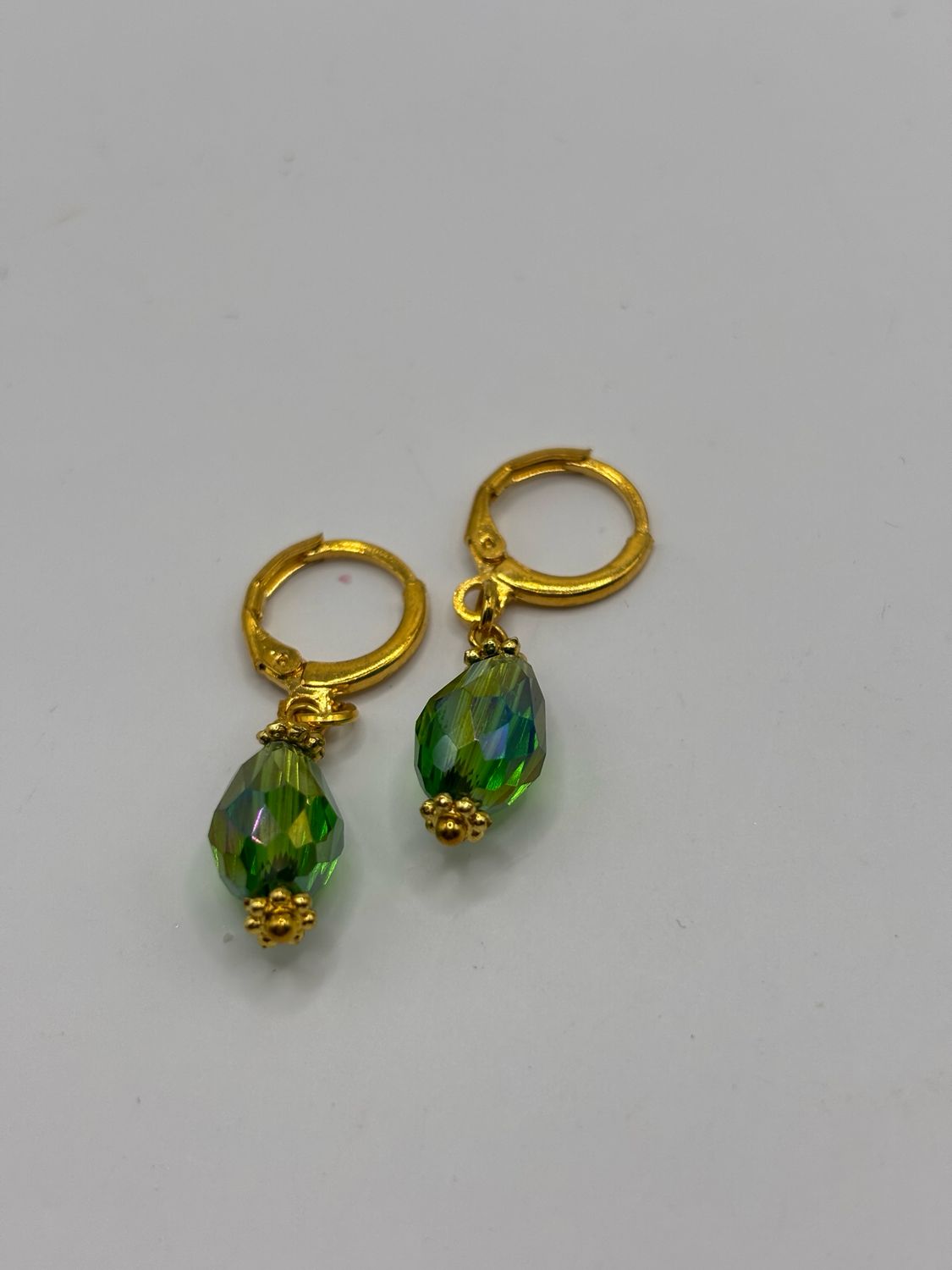 Oorbelletjes groen steentje