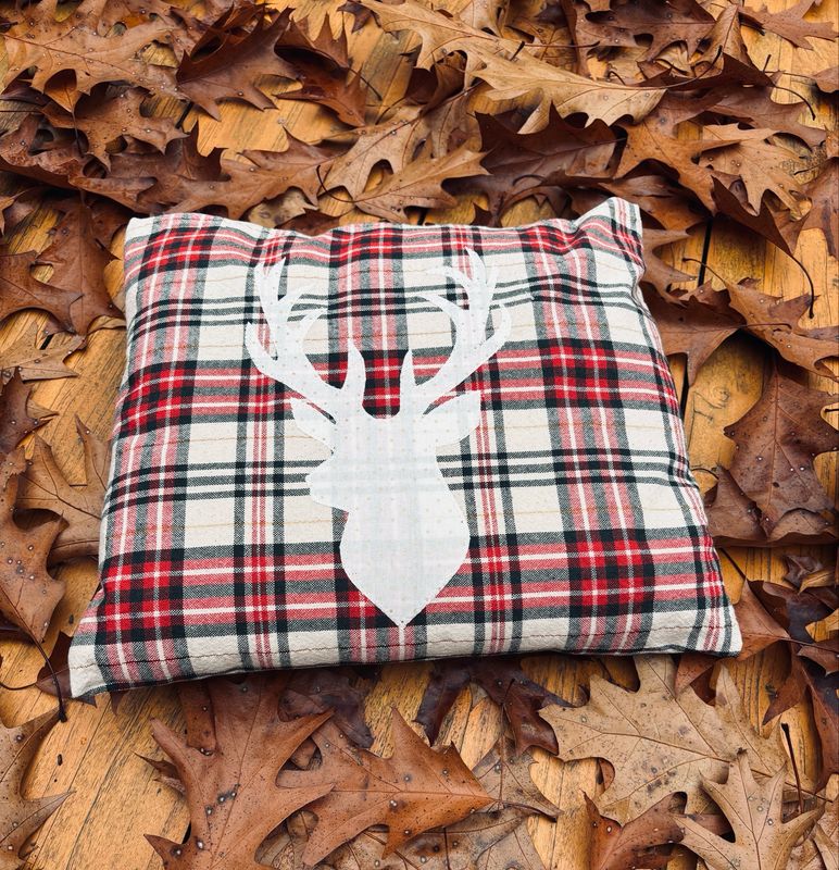 Kussentje hertenkop 40x40cm