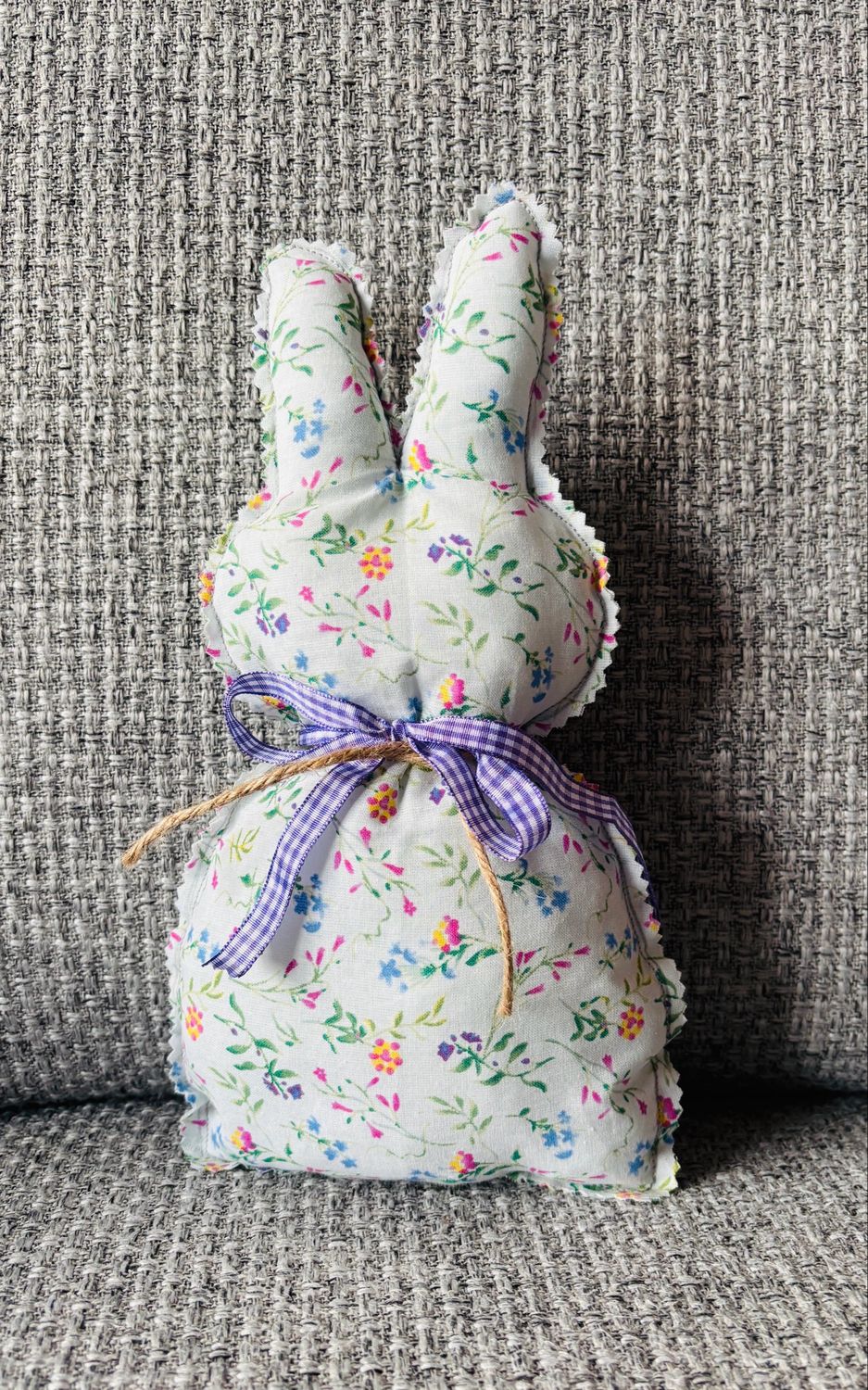 Paashaasje flower blue