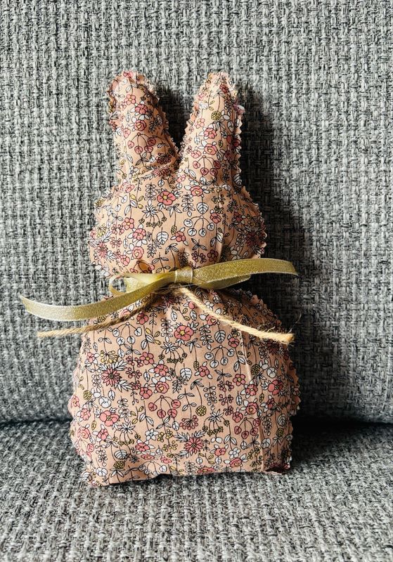 Paashaasje oud roze Paashaasje oud roze