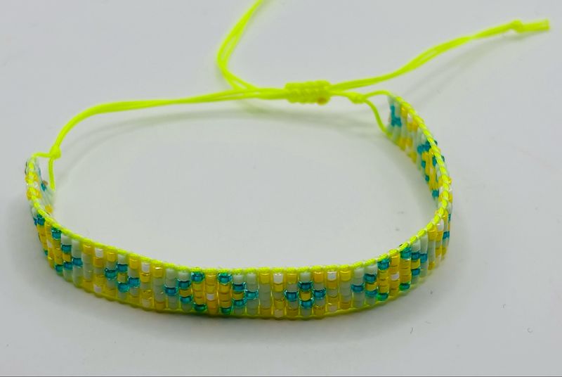 Miyuki armband yellow ?