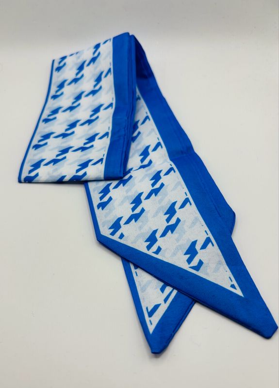 Sjaaltje koningsblauw ?