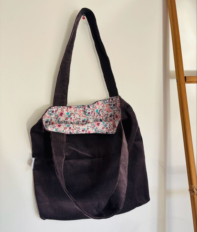 Tas rib bruin gevoerd