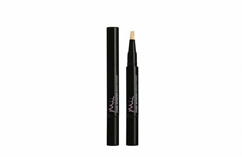 Pure wonder brightened concealer pen
Revive 01