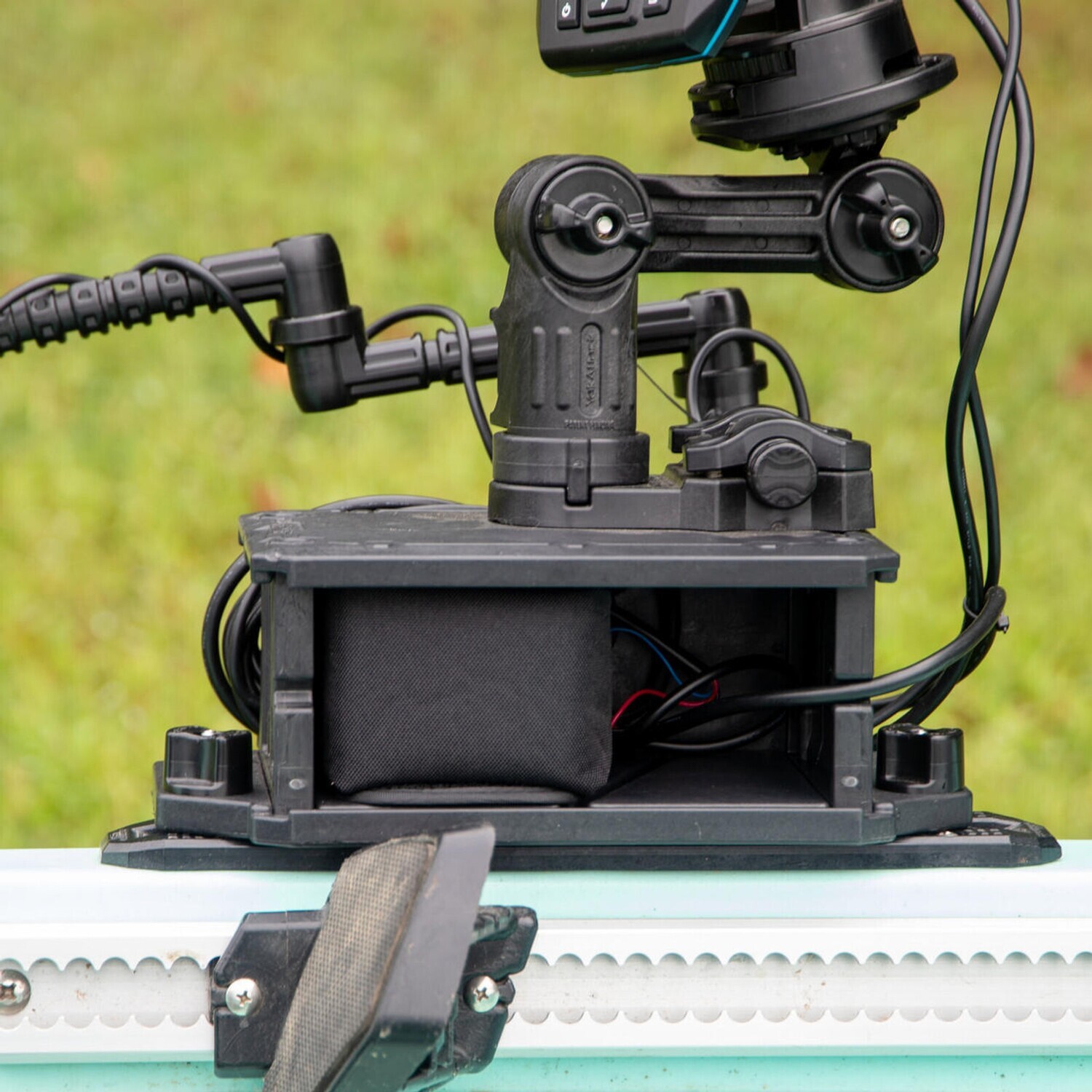 YakAttack Battery Power Kit