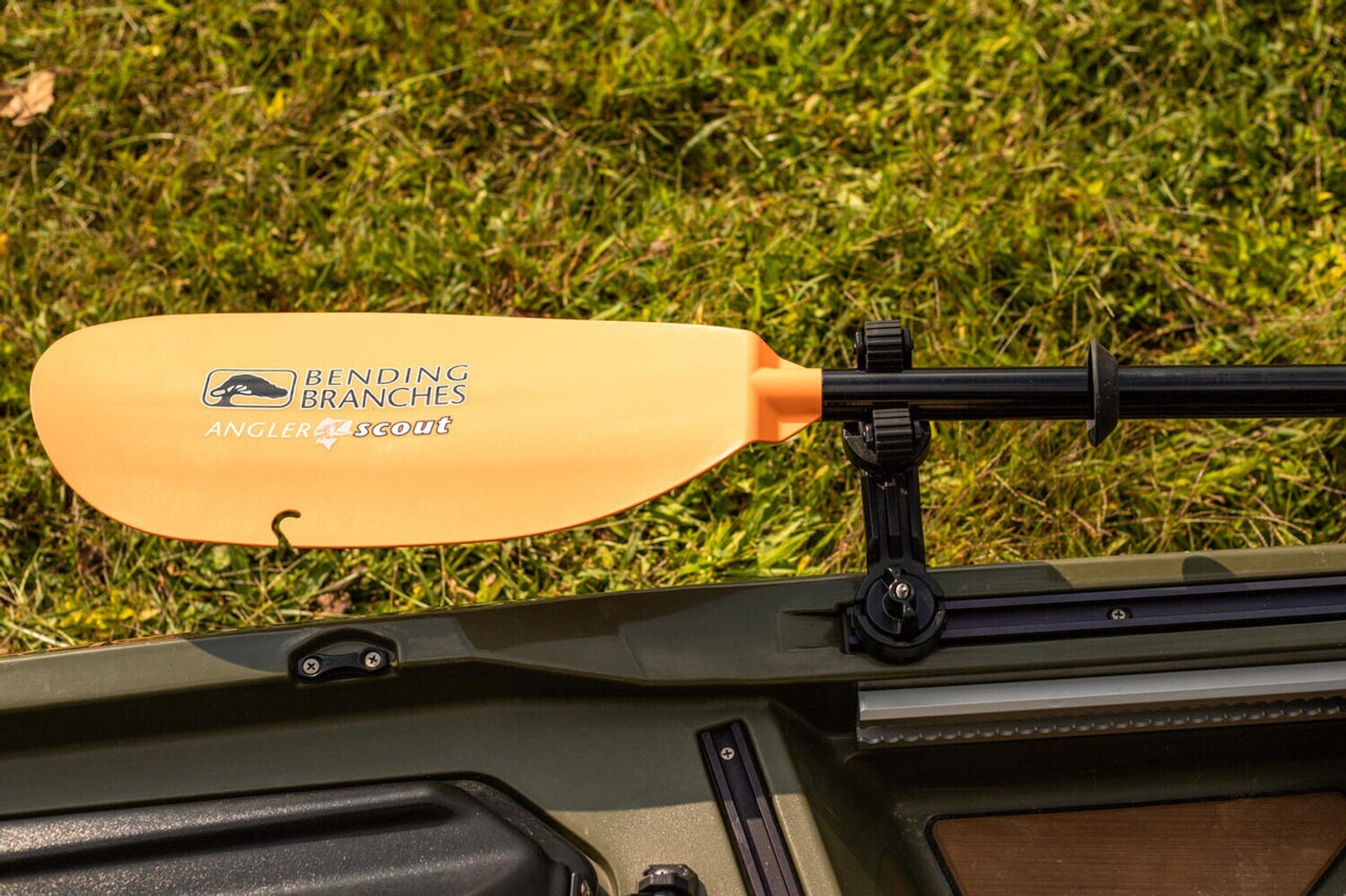 YakAttack RotoGrip Paddle Holder, Track Mount