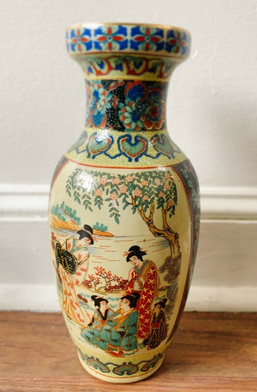 Vintage Japanese Satsuma Vase Hand Painted 