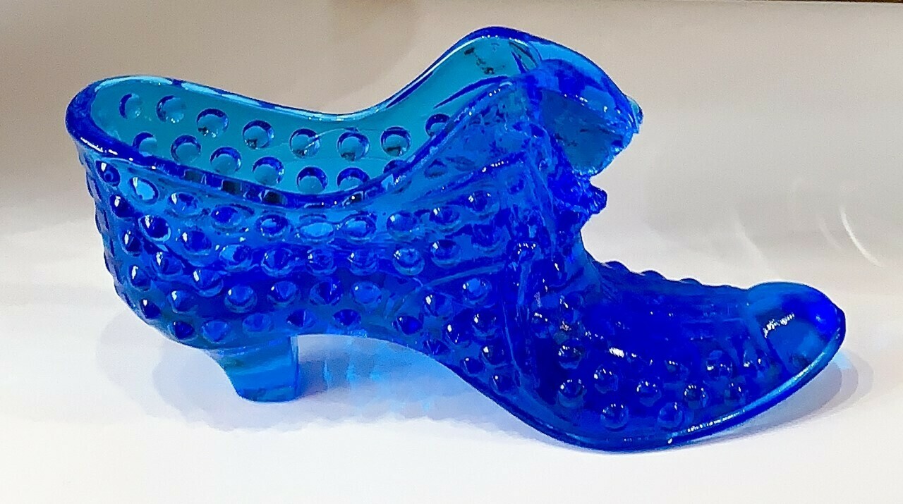 Fenton Cobalt Blue Glass Shoe Daisy & Bow