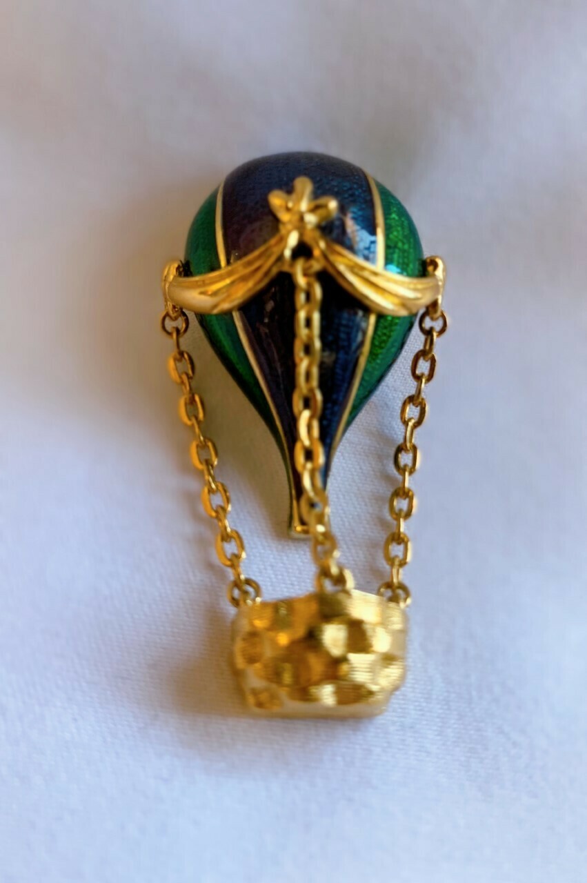 Joan River Hot Air Balloon Pins, Pins: Blue