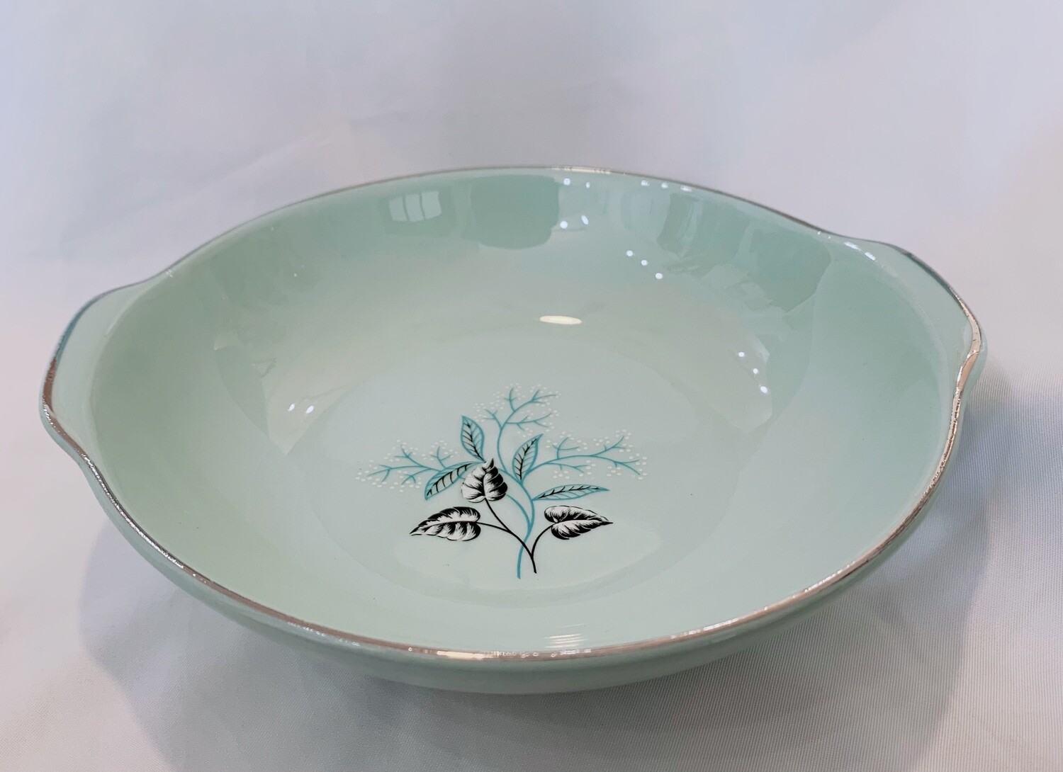 Vintage Universal Pottery China Ballerina Mist 3-Lugged Green Soup Bowls Leaves