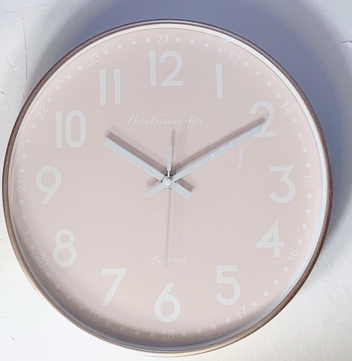 Colored Clock, Color: Pink
