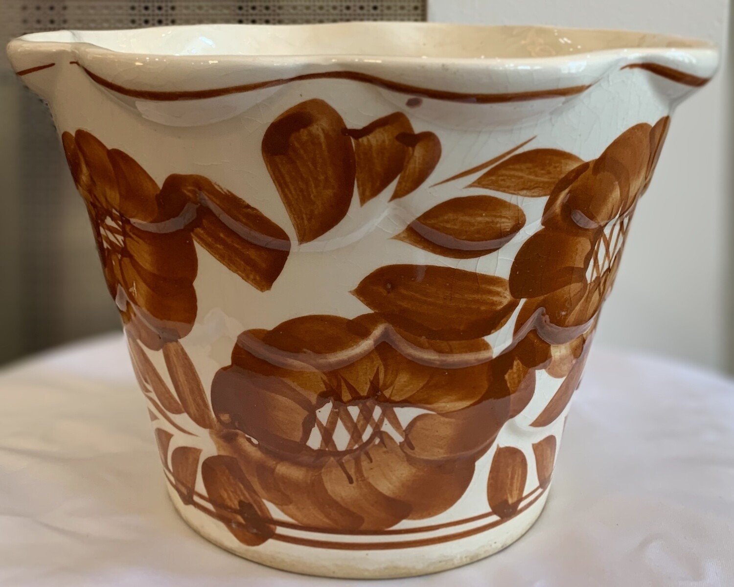 Hand painted Pottery Planter Made in Mexico 8.5”W x 6” T 