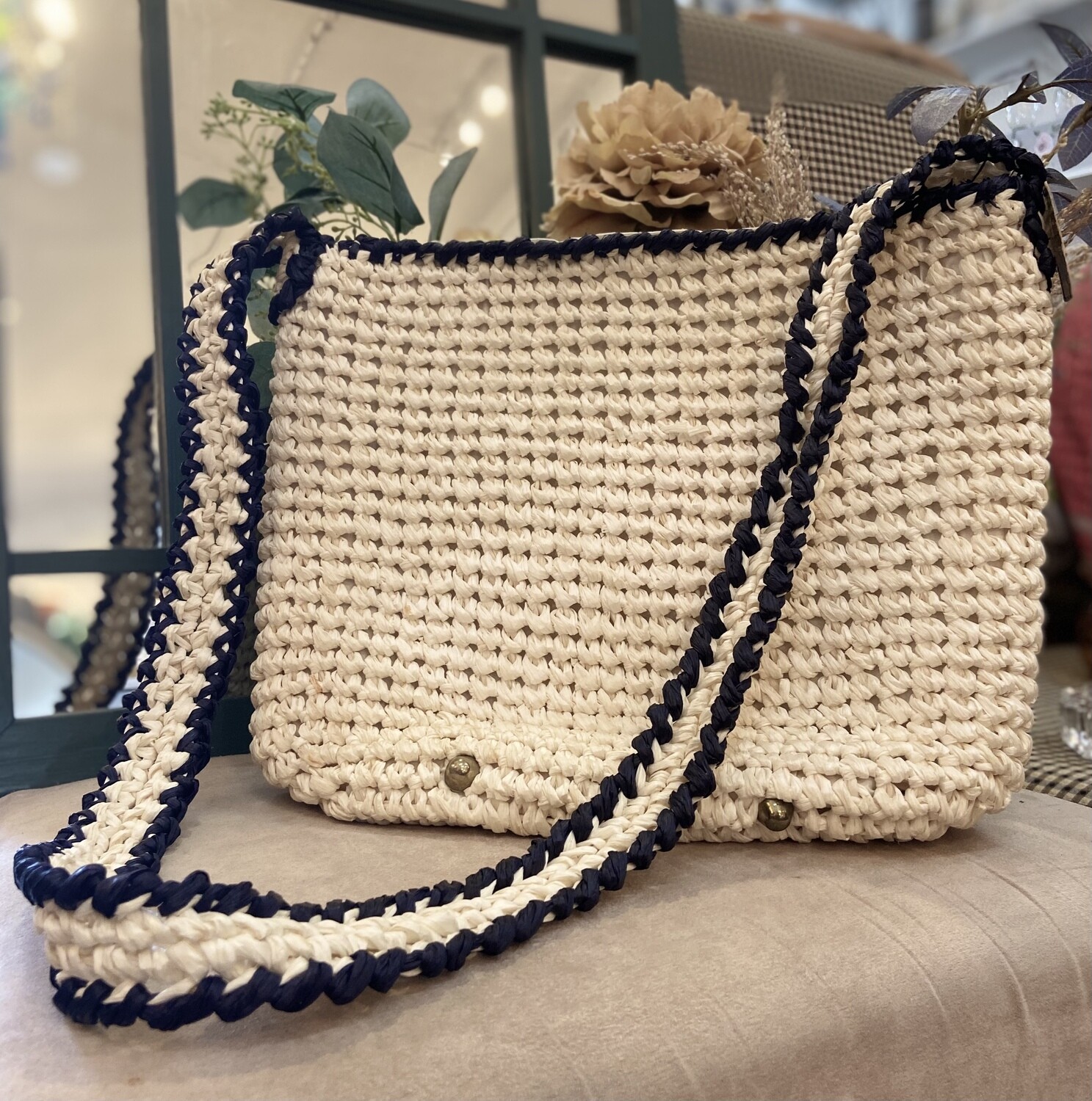 Magid Italian Off White Crochet Bag 14x10
