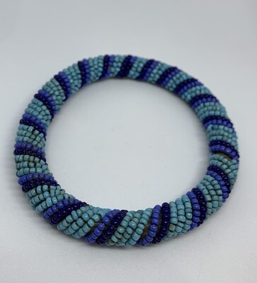 Vintage Seed Beaded Teal/Blue Bracelet 