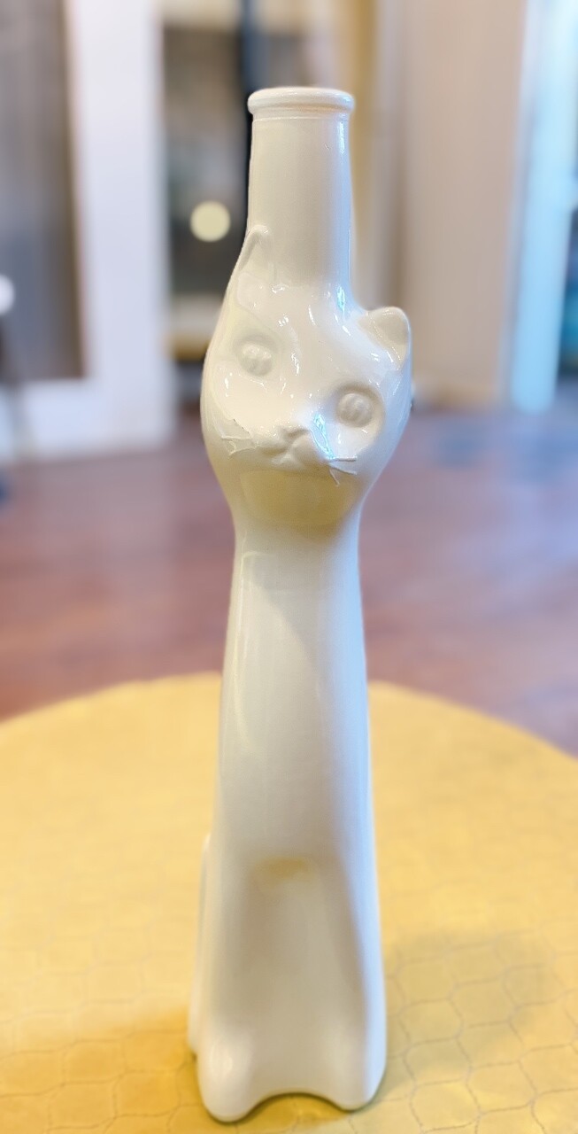 Happy Cat White Wine Bottle/Vase German13”