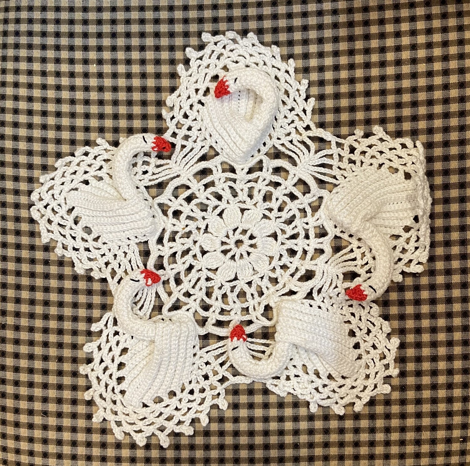 Swan Lace Doily 9”