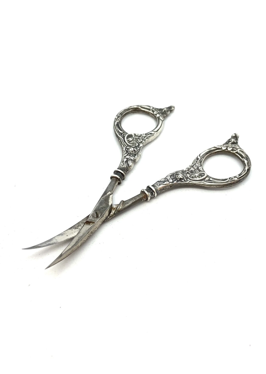 Vintage Curved End Nouveau Scissors