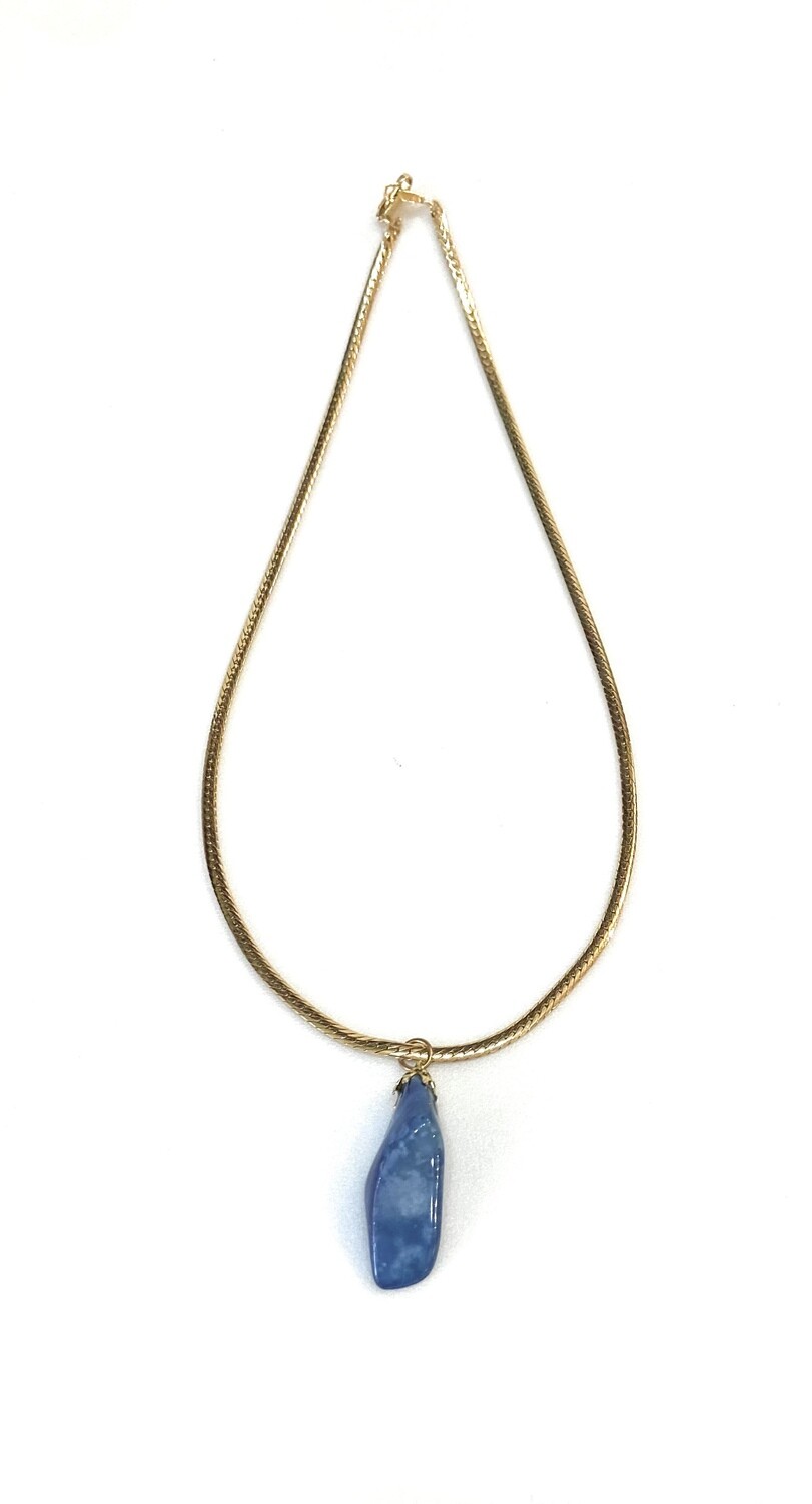 Flat Gold Tone Chain Necklace 20” with Blue Stone Pendant