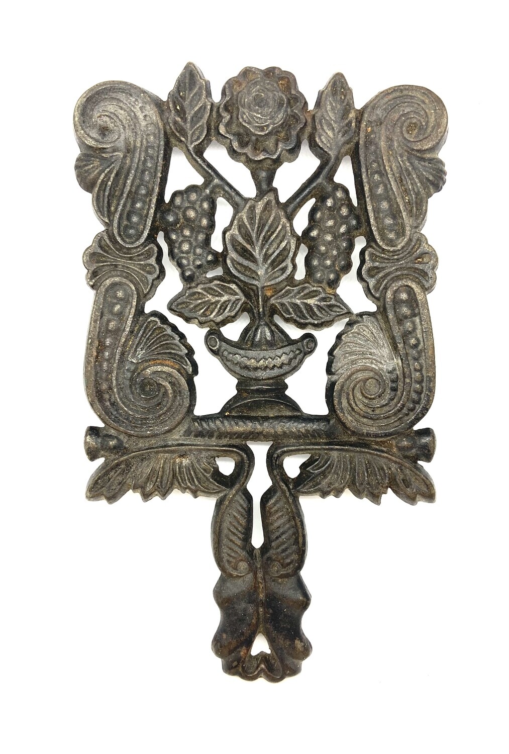Styled Cast Iron Trivets, Style: VCM Grape