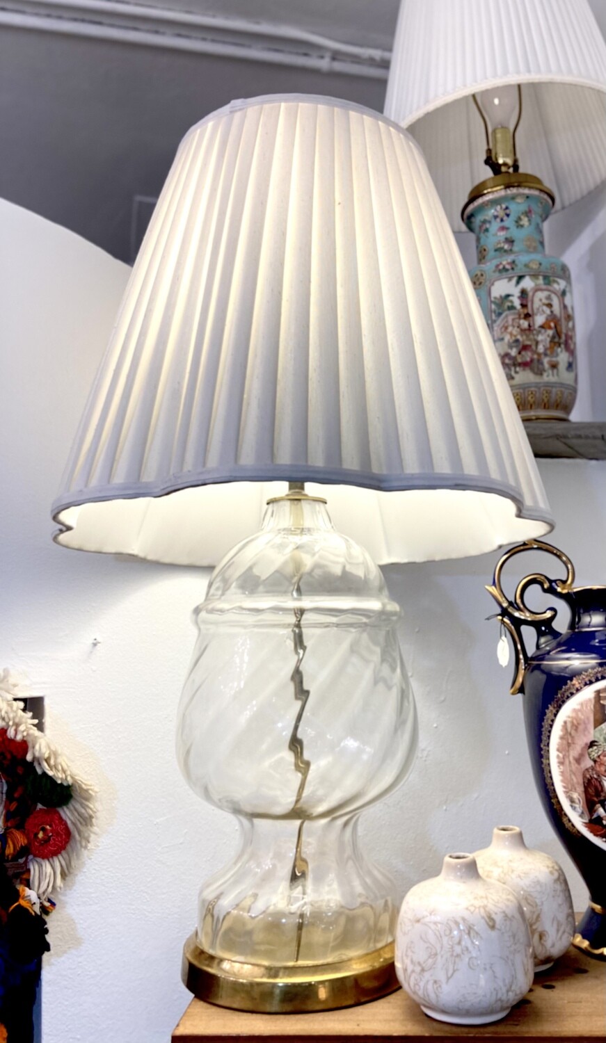Glass Ridged Swirl Lamp