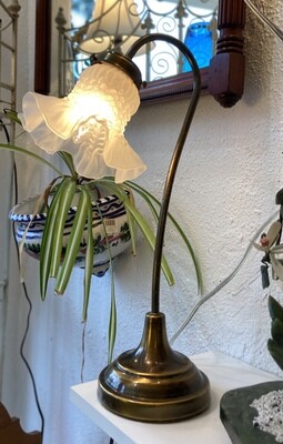 Art Nouveau Lily Pad Table Lamp