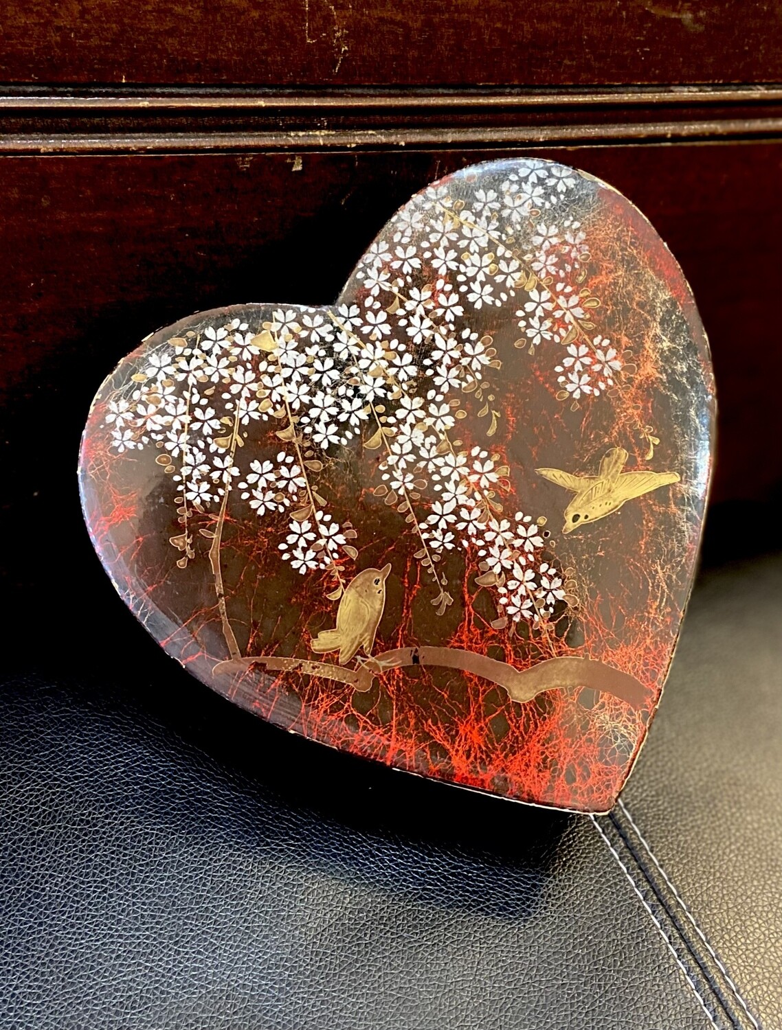 Vintage Heart Lacquered Paper Box