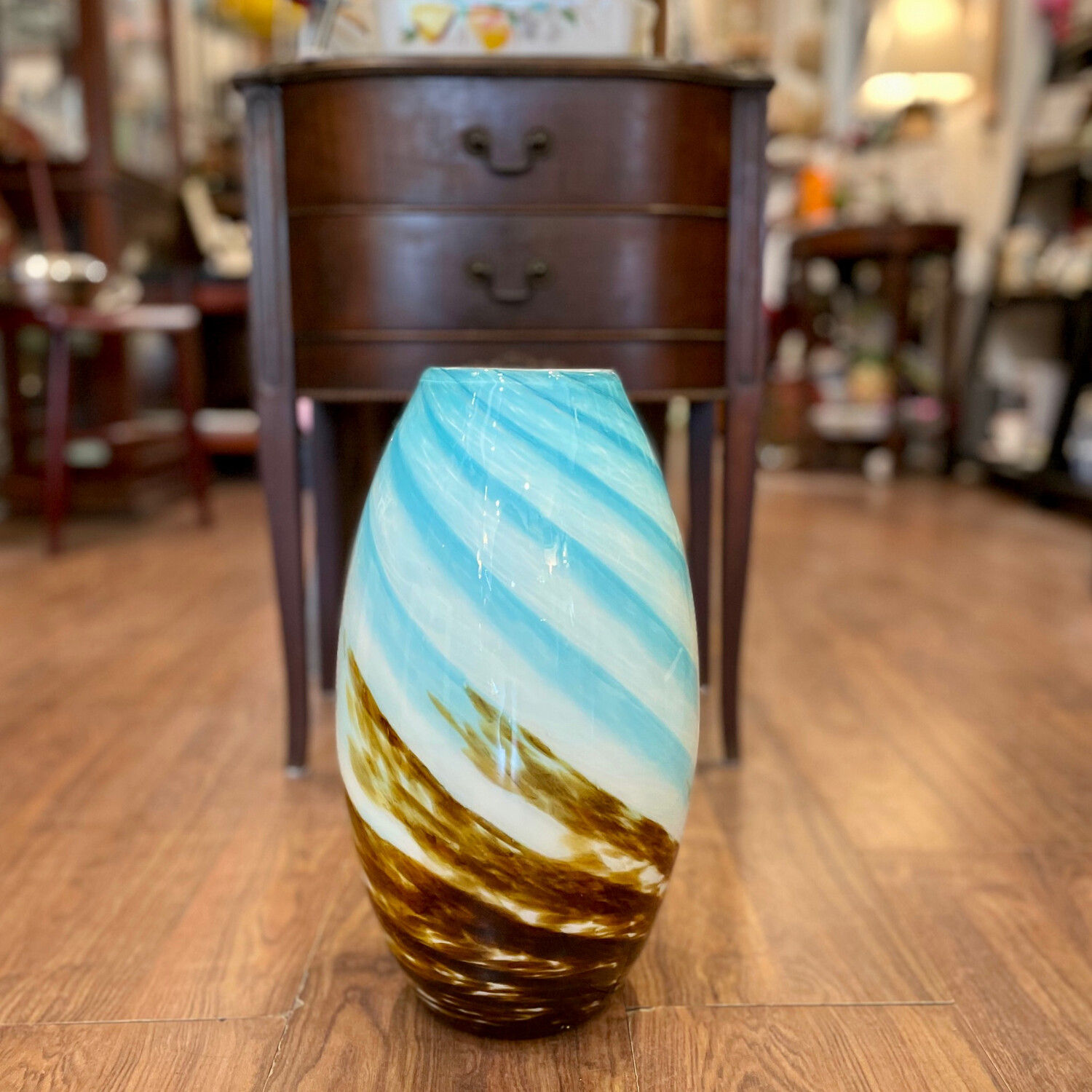 HQT Home Design Vase 14 1/2”