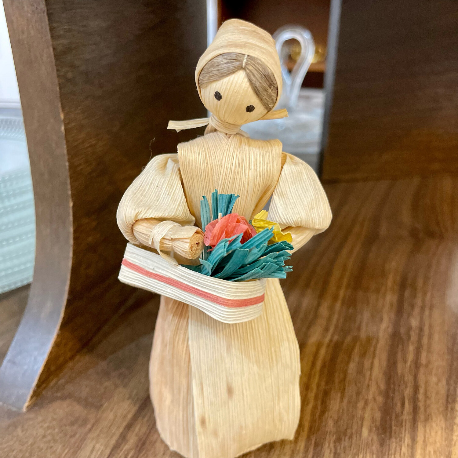 Corn Husk Doll with basket 5.6”