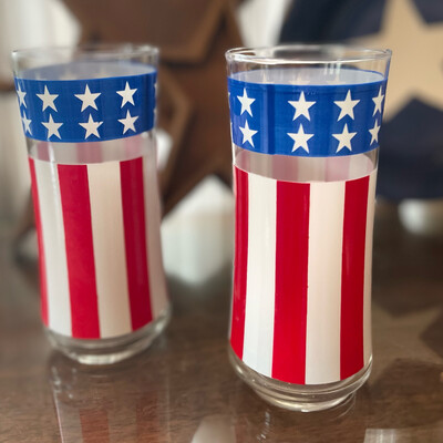 Vintage Libbey Stars and Stripes American Flag Glasses - set of 2
