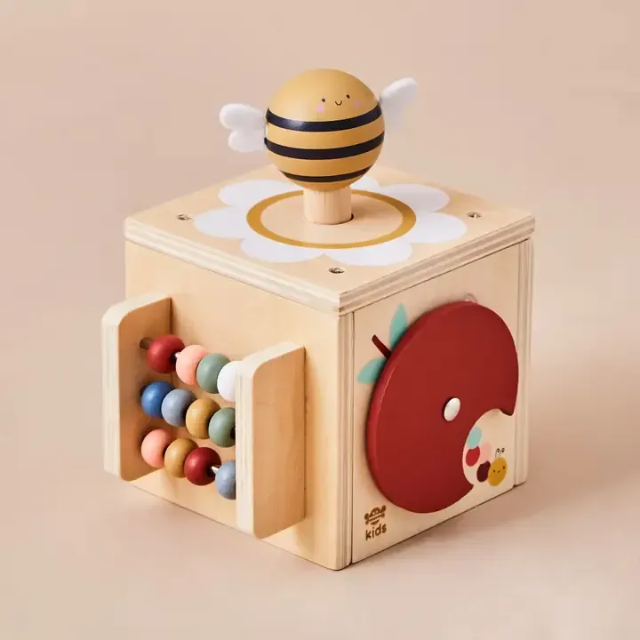 Mini cube d'activités