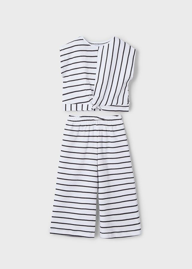 Ensemble t-shirt et pantalon rayés