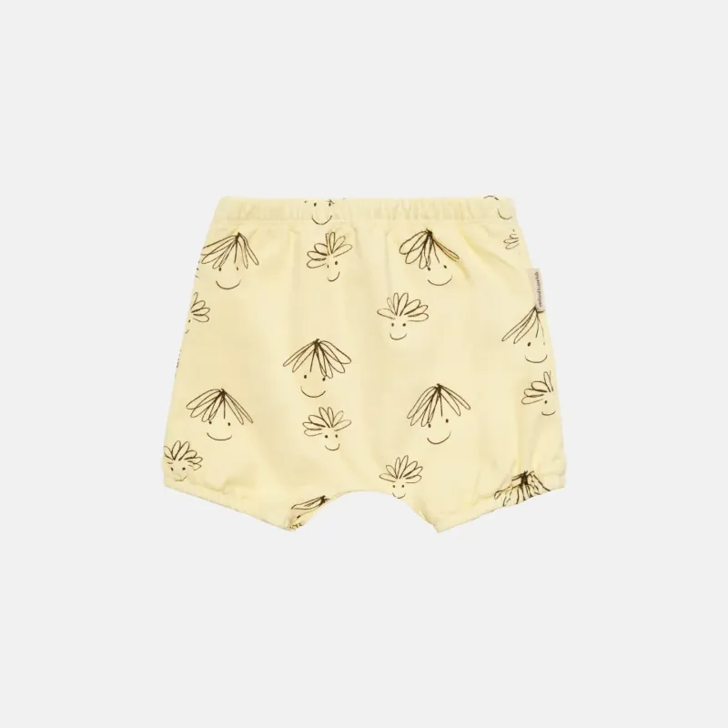 Short visages heureux