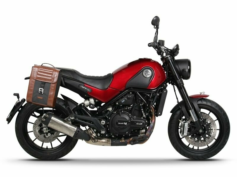 Benelli Leoncino 500 (17-22) / Trail ABS (18-22) SHAD SR38 CAFE Satteltaschen Set 2x10L braun/schwarz re. u. li und Träger Benelli Leoncino 500 (17-22) / Trail ABS (18-22) SHAD SR38 CAFE Satteltaschen Set 2x10L braun/schwarz re. u. li und Träger