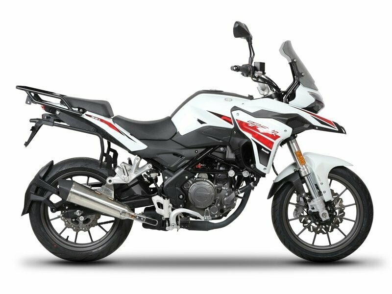 Benelli TRK 125/251 ABS (19-23) SHAD SH23 Alu Koffer System 2x23 Liter inkl. Kofferträger Benelli TRK 125/251 ABS (19-23) SHAD SH23 Alu Koffer System 2x23 Liter inkl. Kofferträger