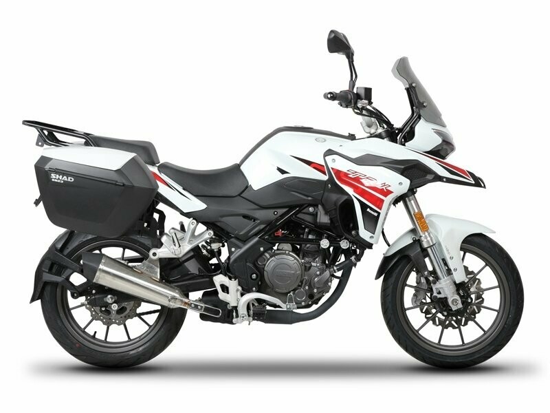 Benelli TRK 125/251 ABS (19-23) SHAD SH23 Koffer System 2x23 Liter inkl. Kofferträger Benelli TRK 125/251 ABS (19-23) SHAD SH23 Koffer System 2x23 Liter inkl. Kofferträger